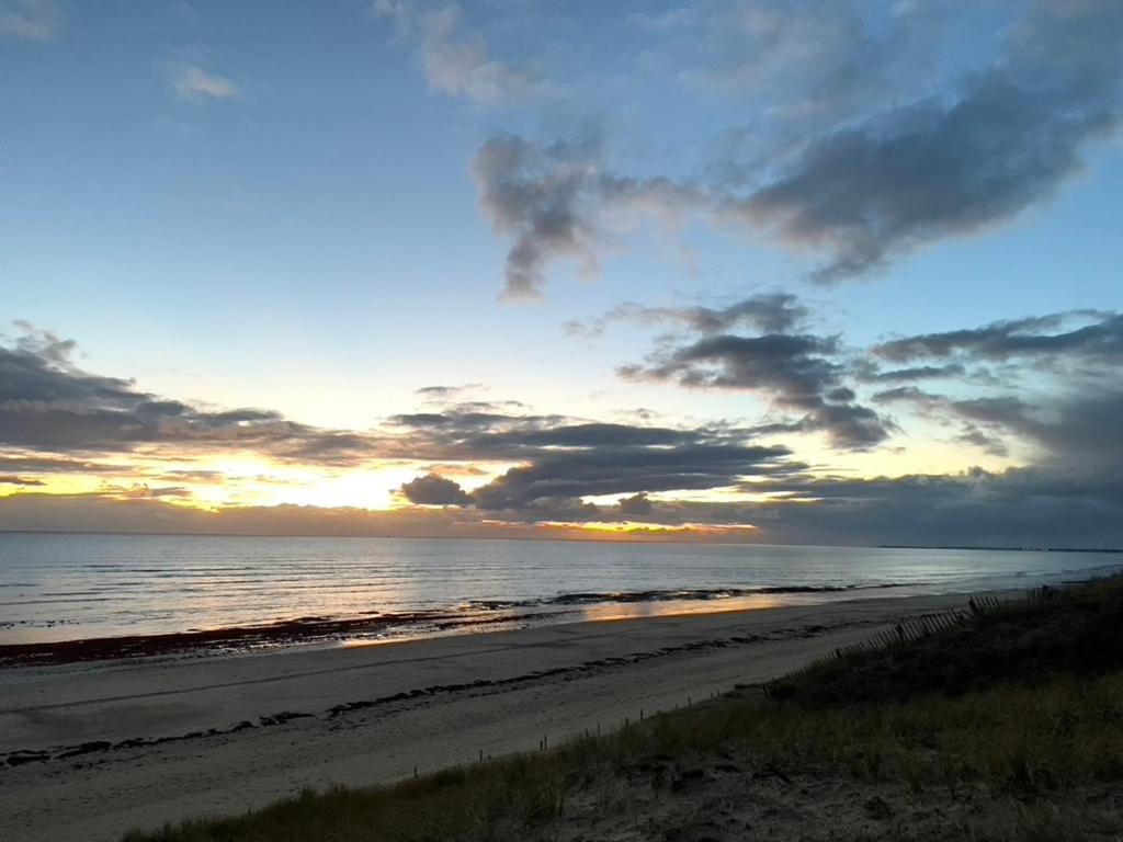 Maison Face Au Soleil Le Bois-Plage-en-Ré Buitenkant foto